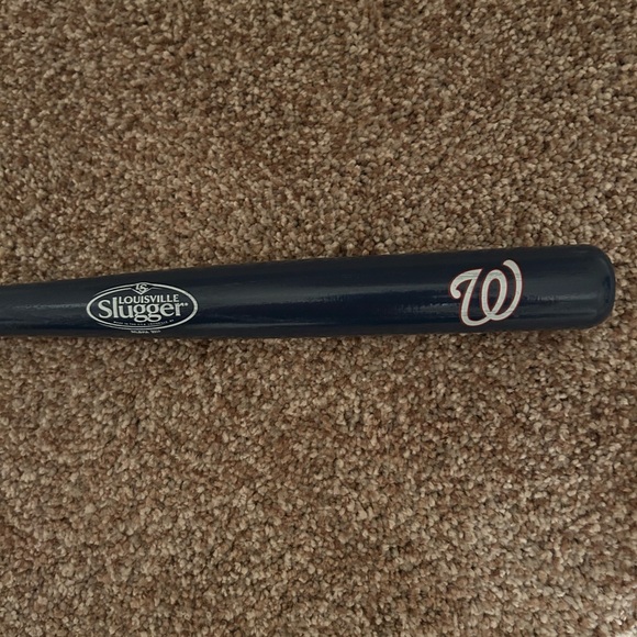 Washington Nationals Louisville Slugger Mini 18” Bat.  Solid wood. - Picture 5 of 6